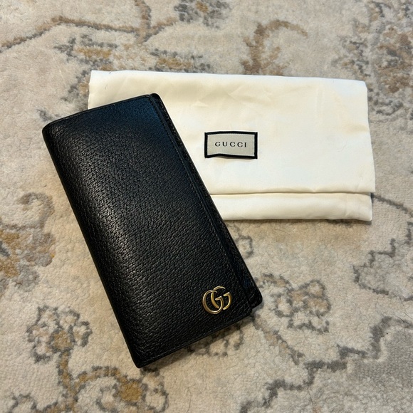 Gucci Handbags - Gucci Wallet
